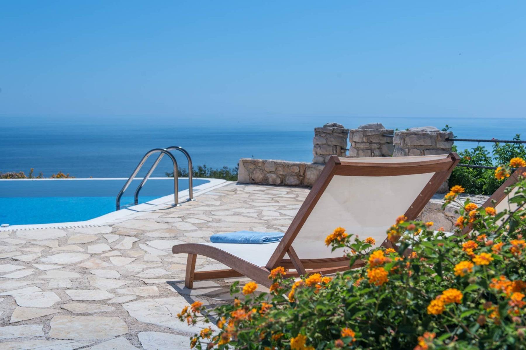 Villa Eris