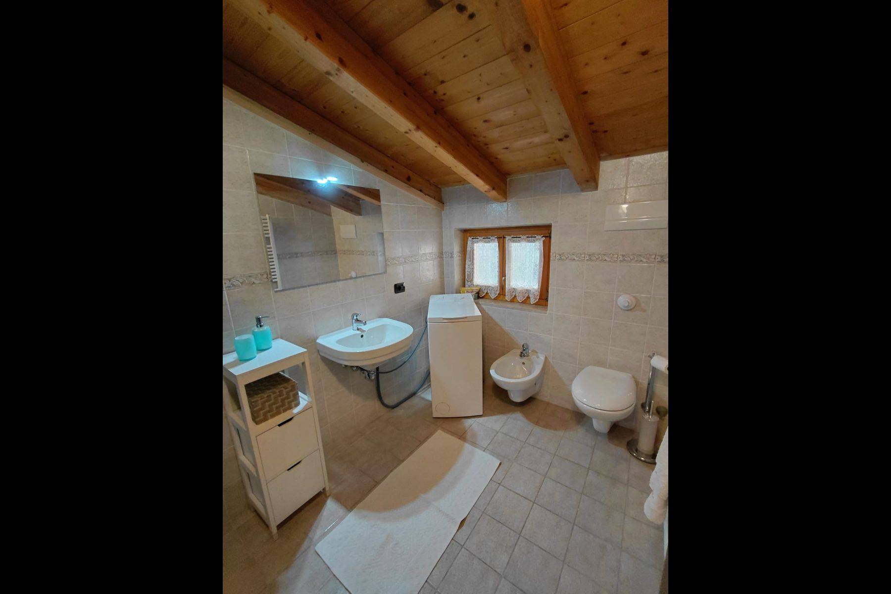 Casa Maja Tignale Gardasee Bad mit Waschmaschine