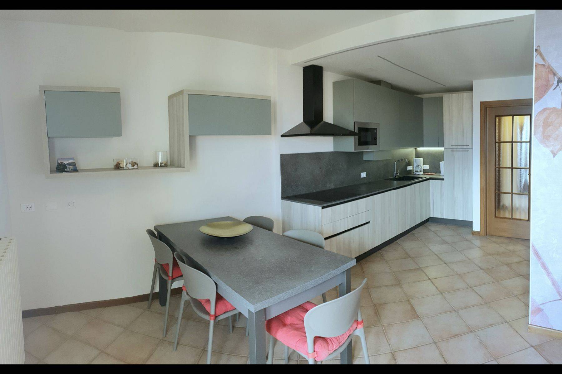 Eßplatz Apt. 2