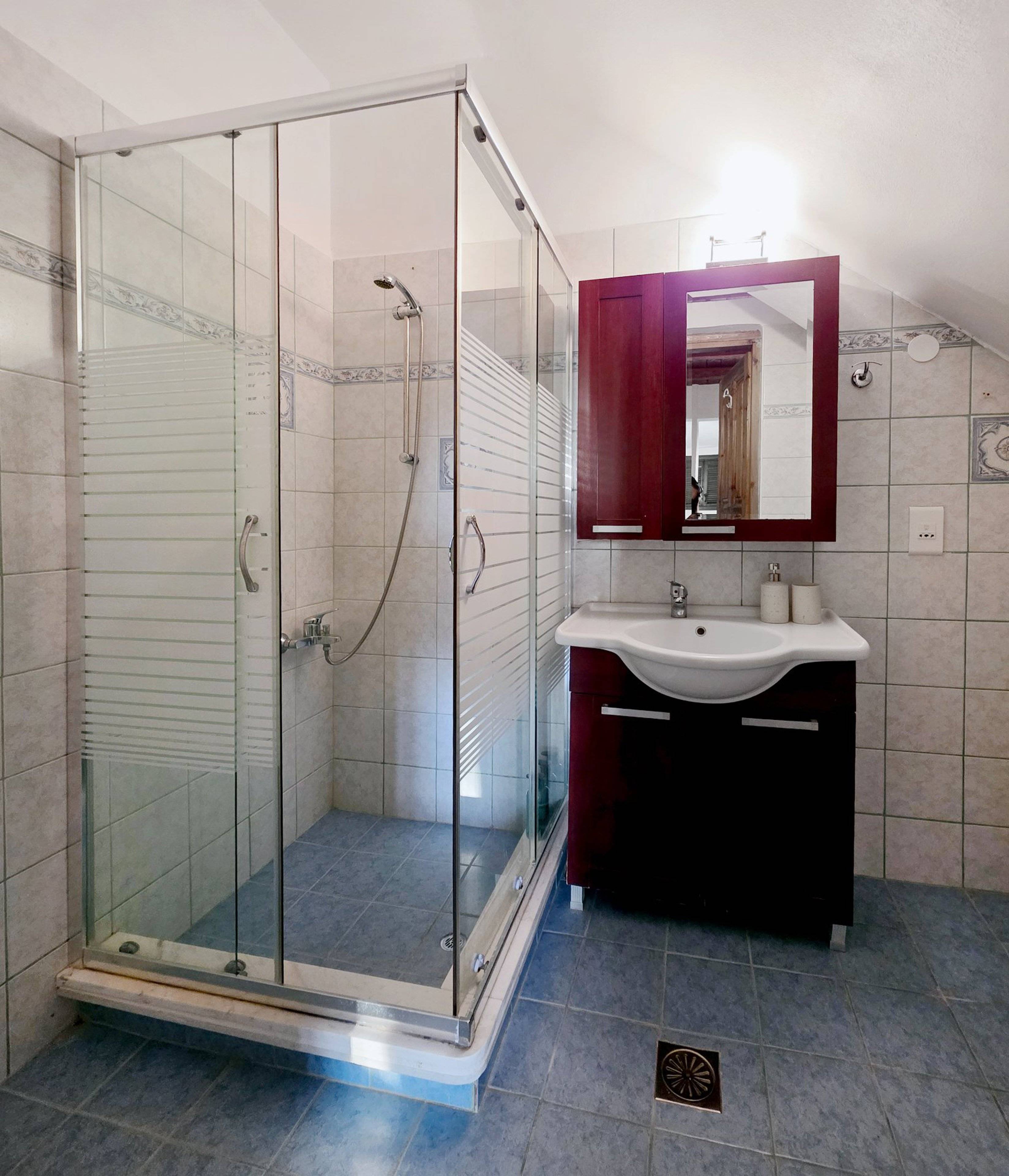 Bad mit Dusche