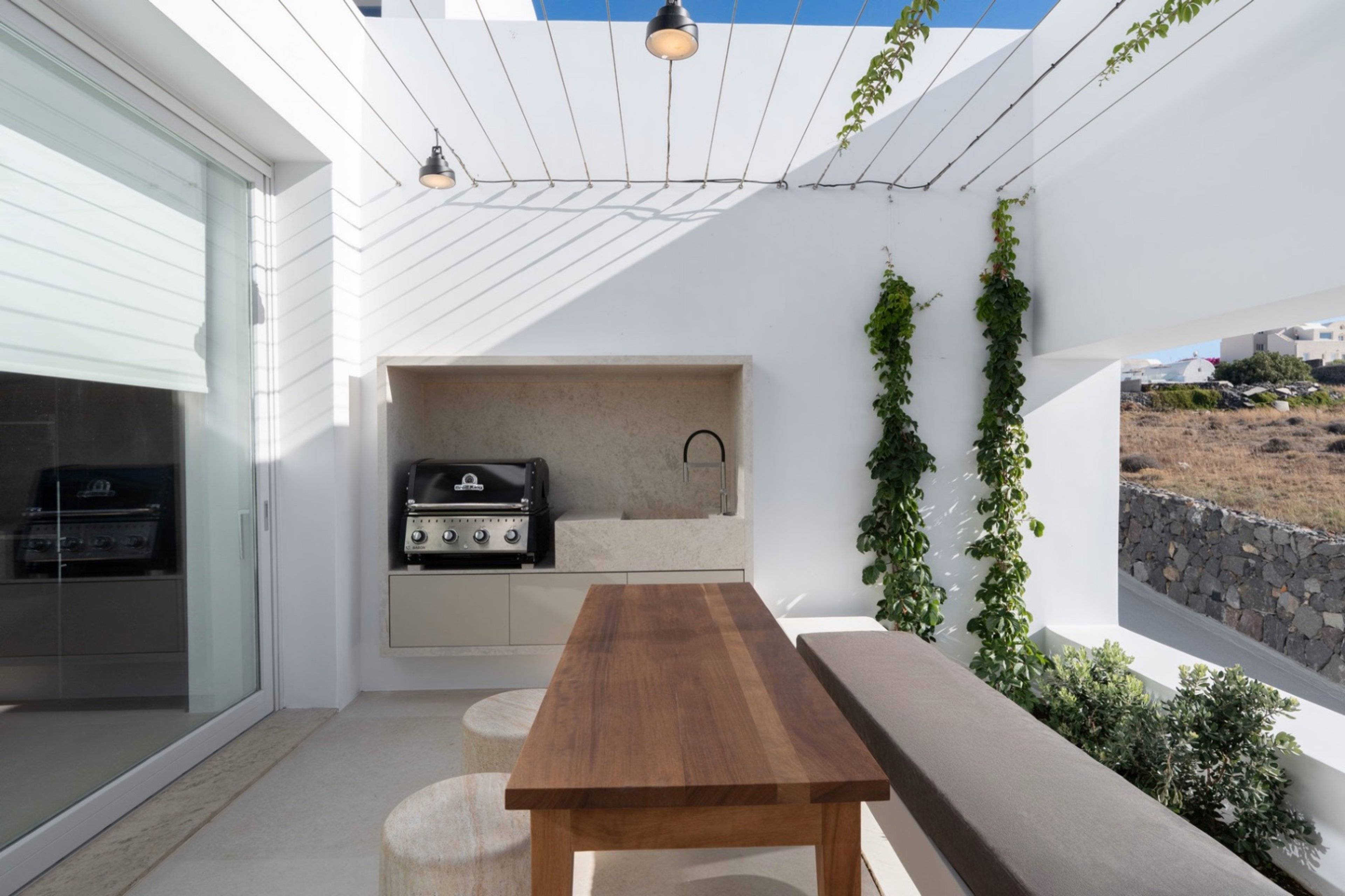 Villa Charisma Estate in Oia