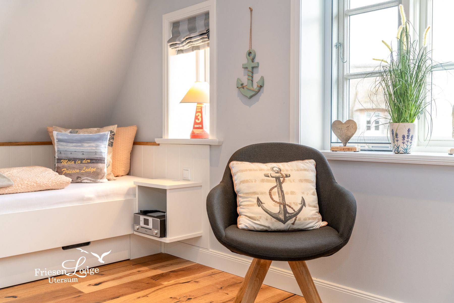 Zweibett Schlafzimmer 