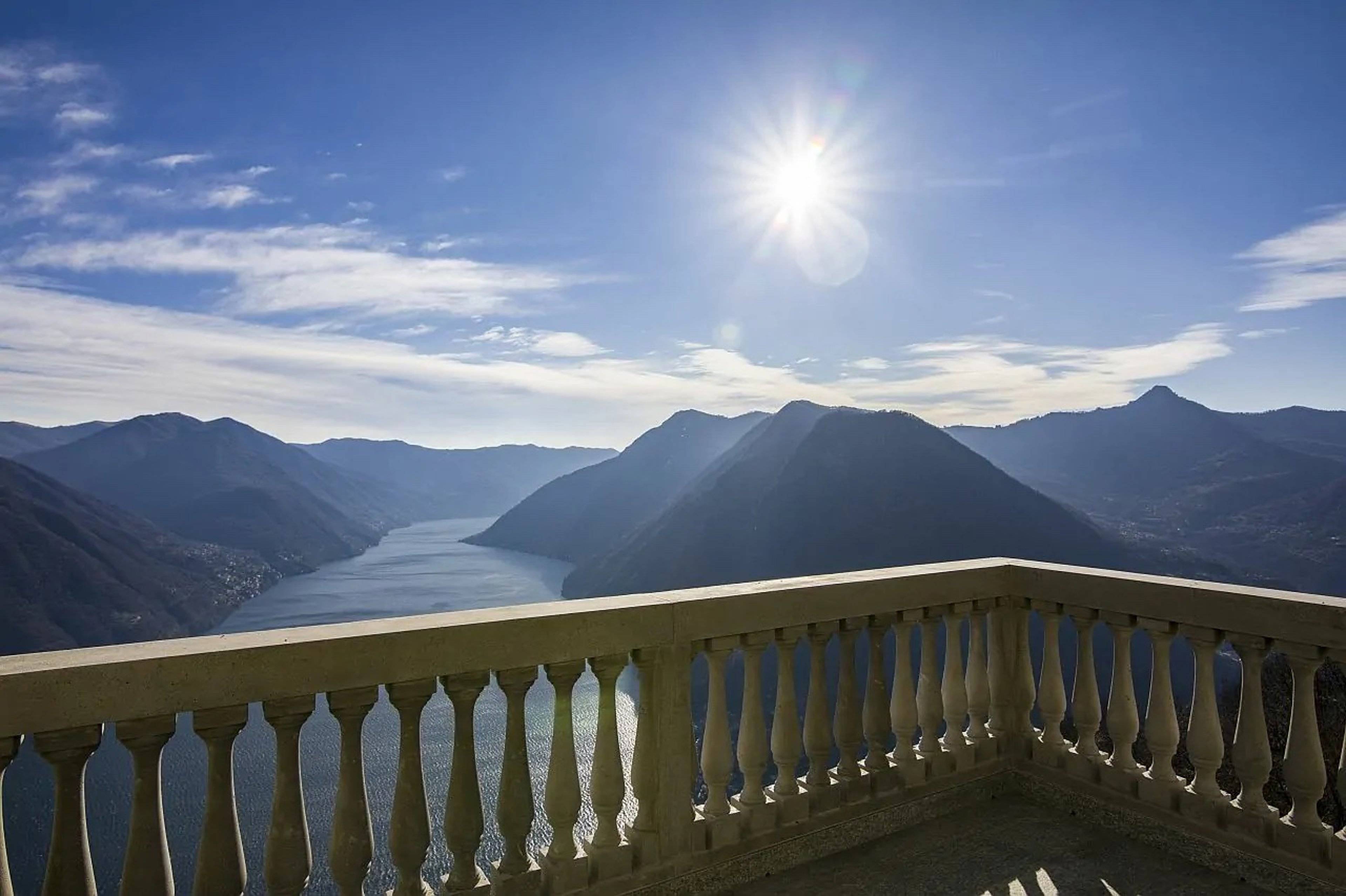 Villa Martino in Pigra