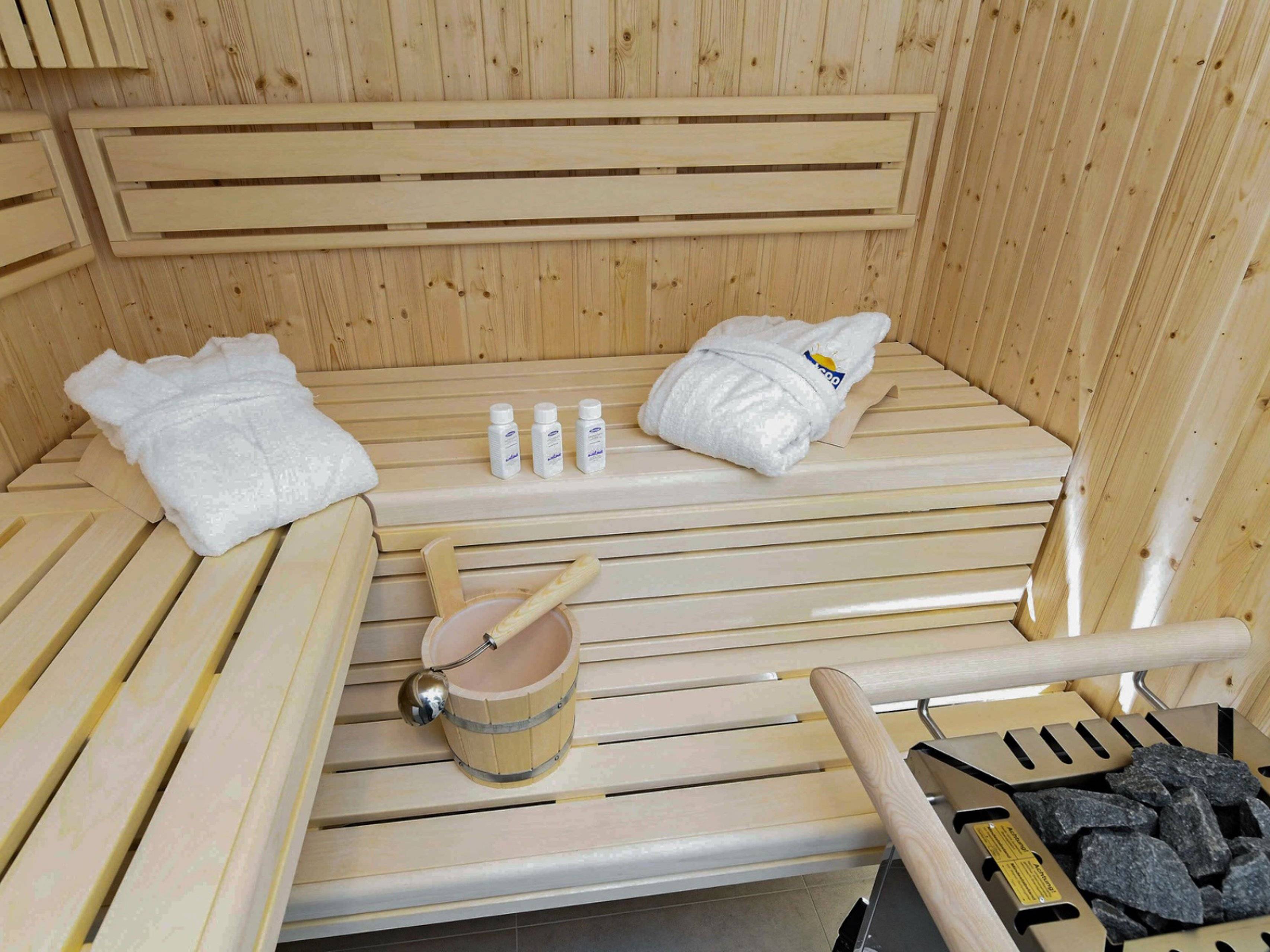 Entspannen Sie in der hauseigenen Sauna