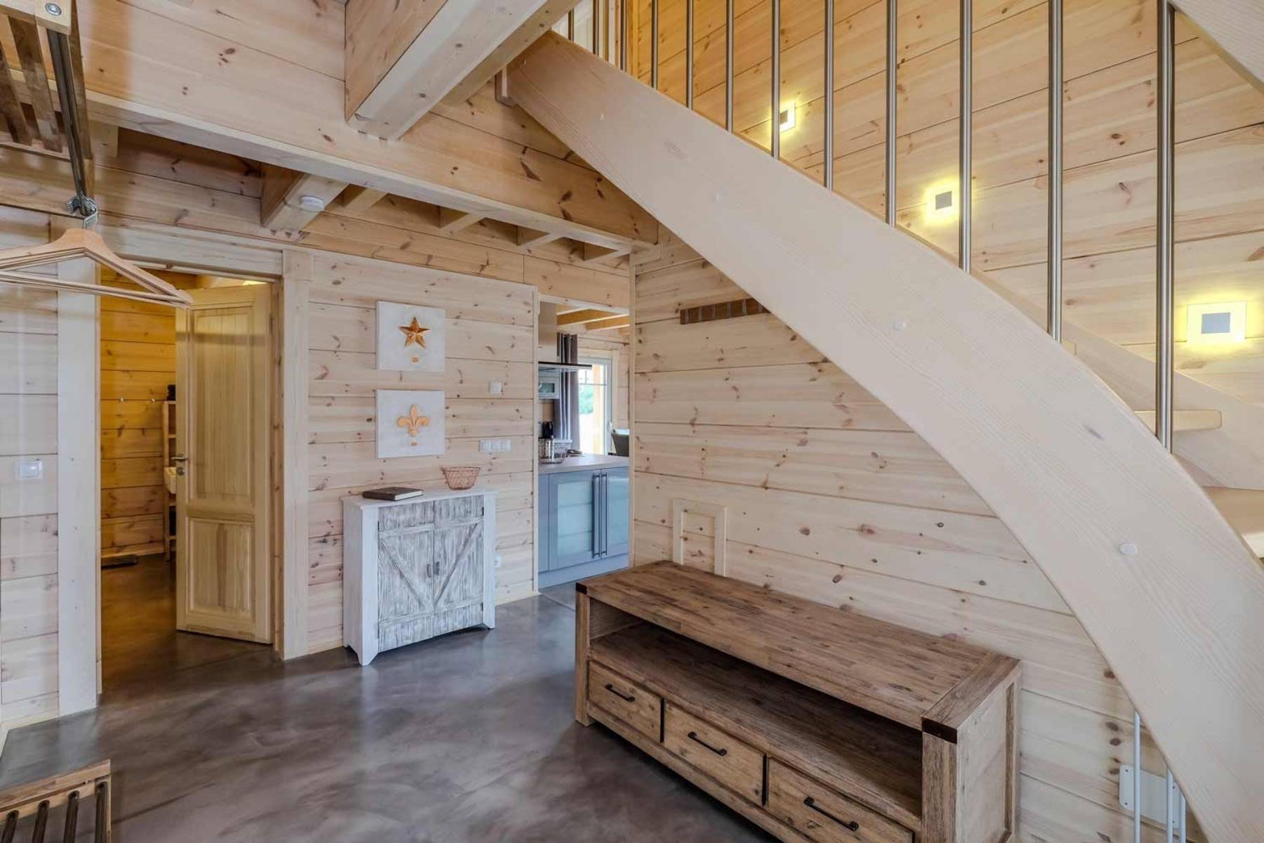 fugenloser Designboden und offenes Wohnkonzept