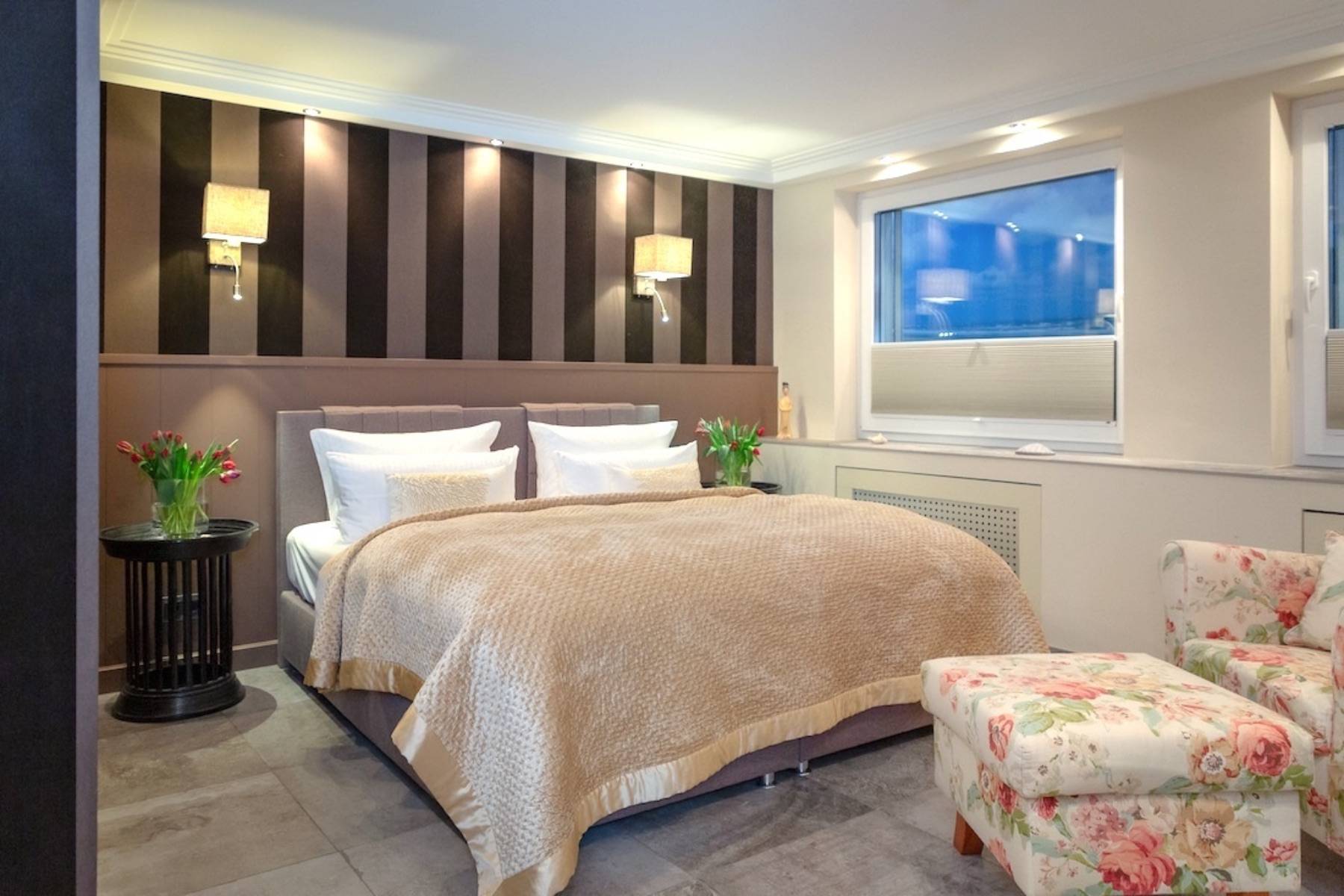 In diesem eleganten und komfortablen Schlafzimmer schlafen Sie fürstlich!