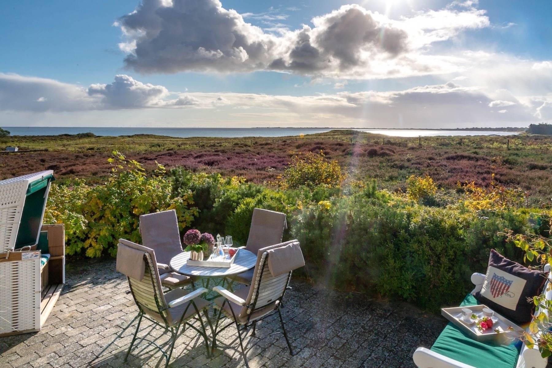 Die exponierte Lage mit Blick auf das Wattenmeer ist einfach nur traumhaft!