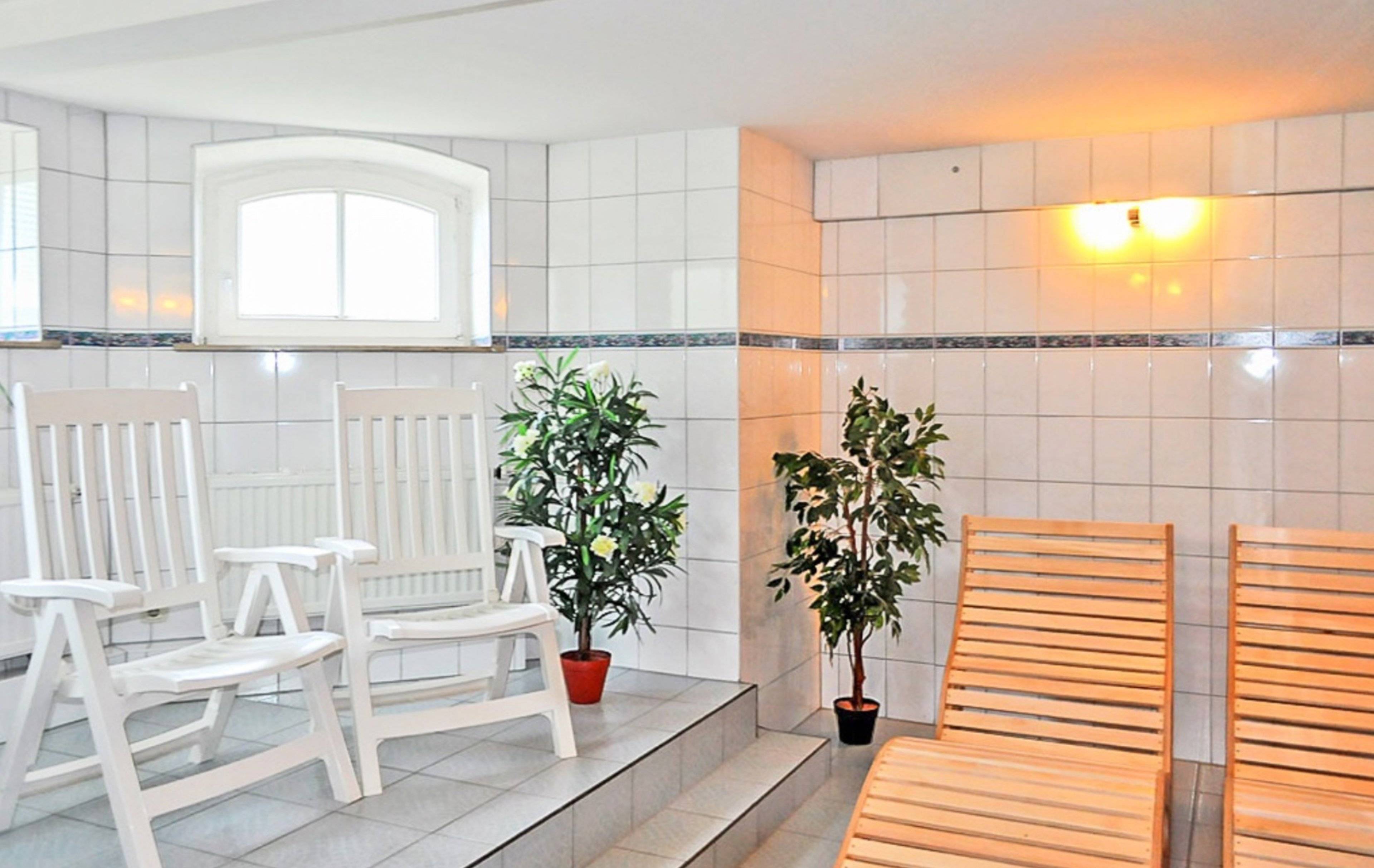 Der Wellnessbereich im Nachbarhaus