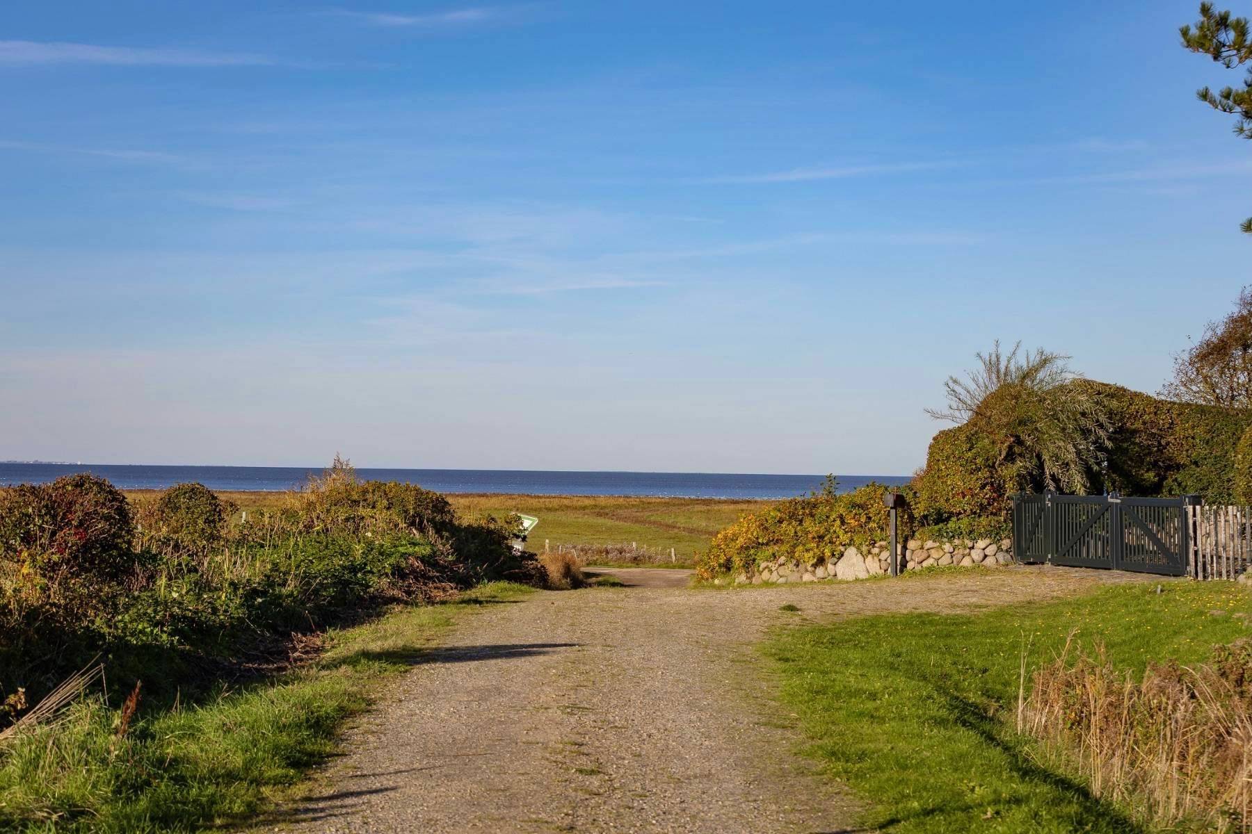 Der Blick vor dem Haus führt direkt zum Wattenmeer