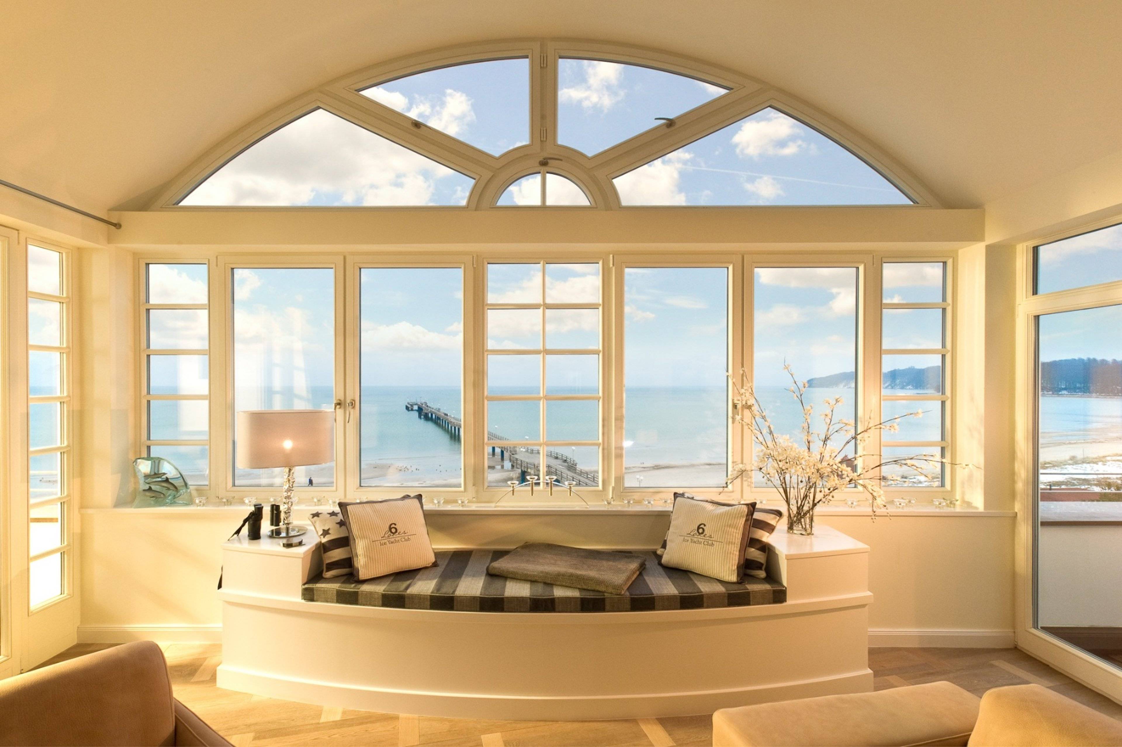 Penthouse Sea for Miles