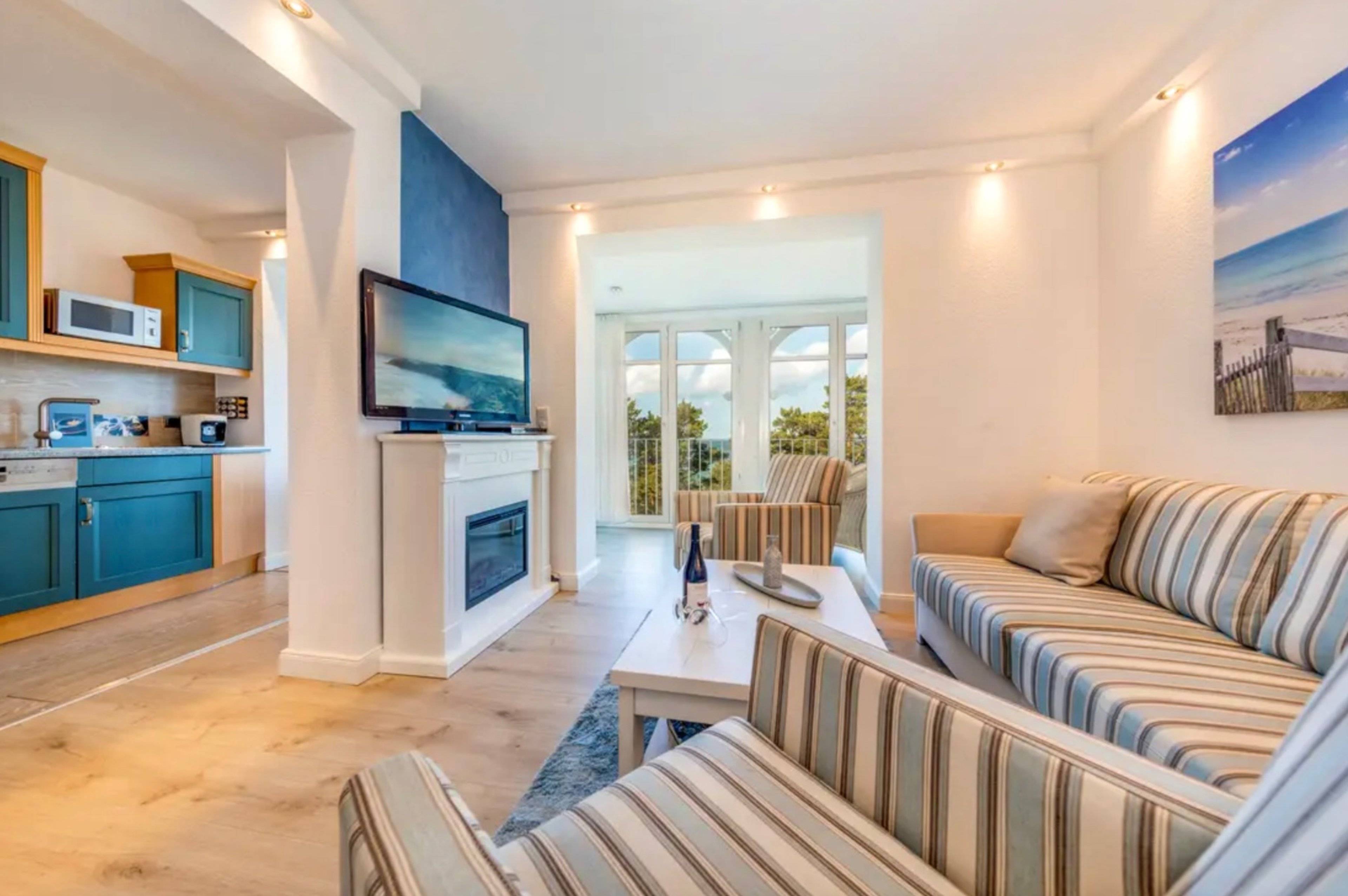 Machen Sie es sich gemütlich auf dem komfortablen Sofa