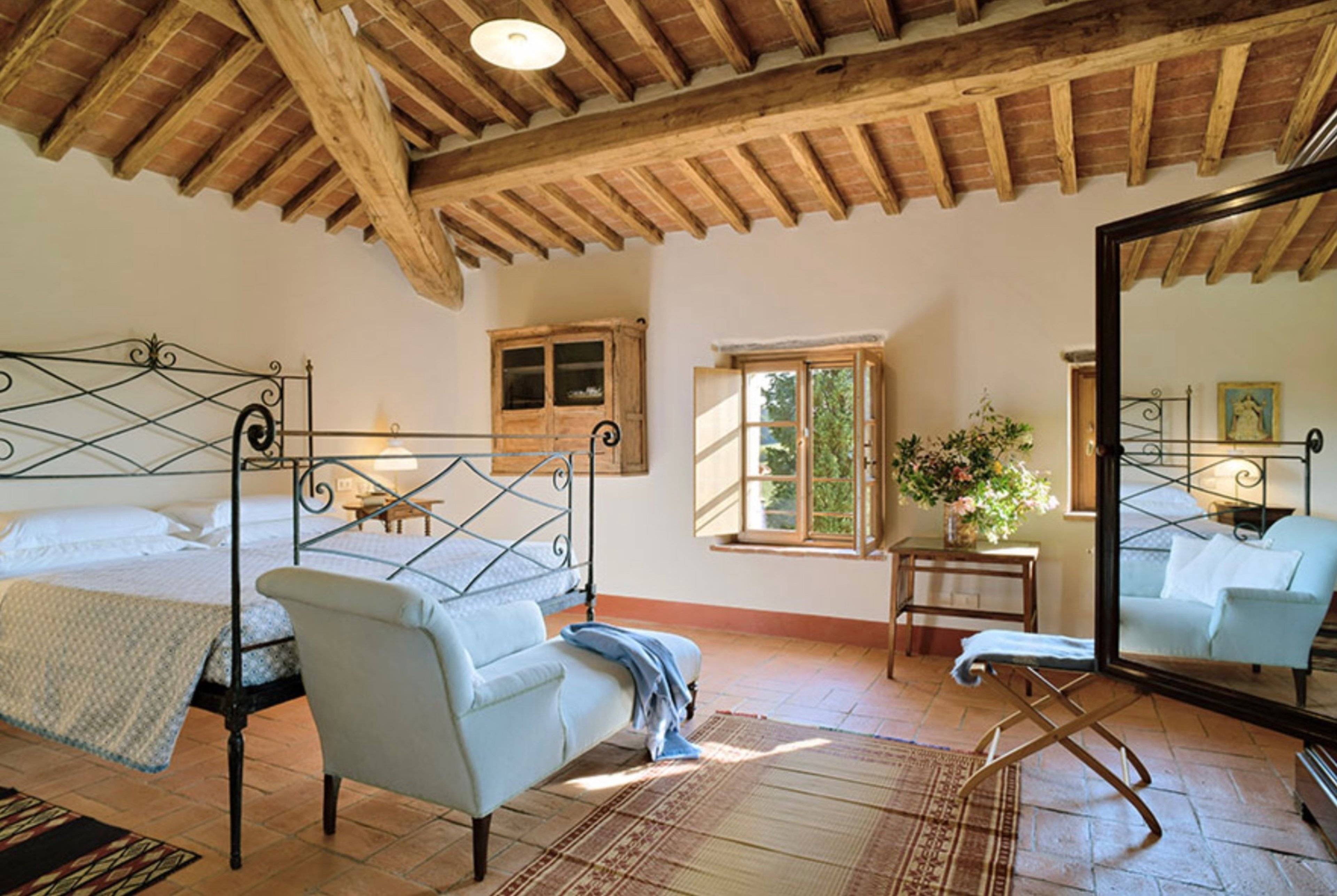 Villa Badia Bassa in Lucignano