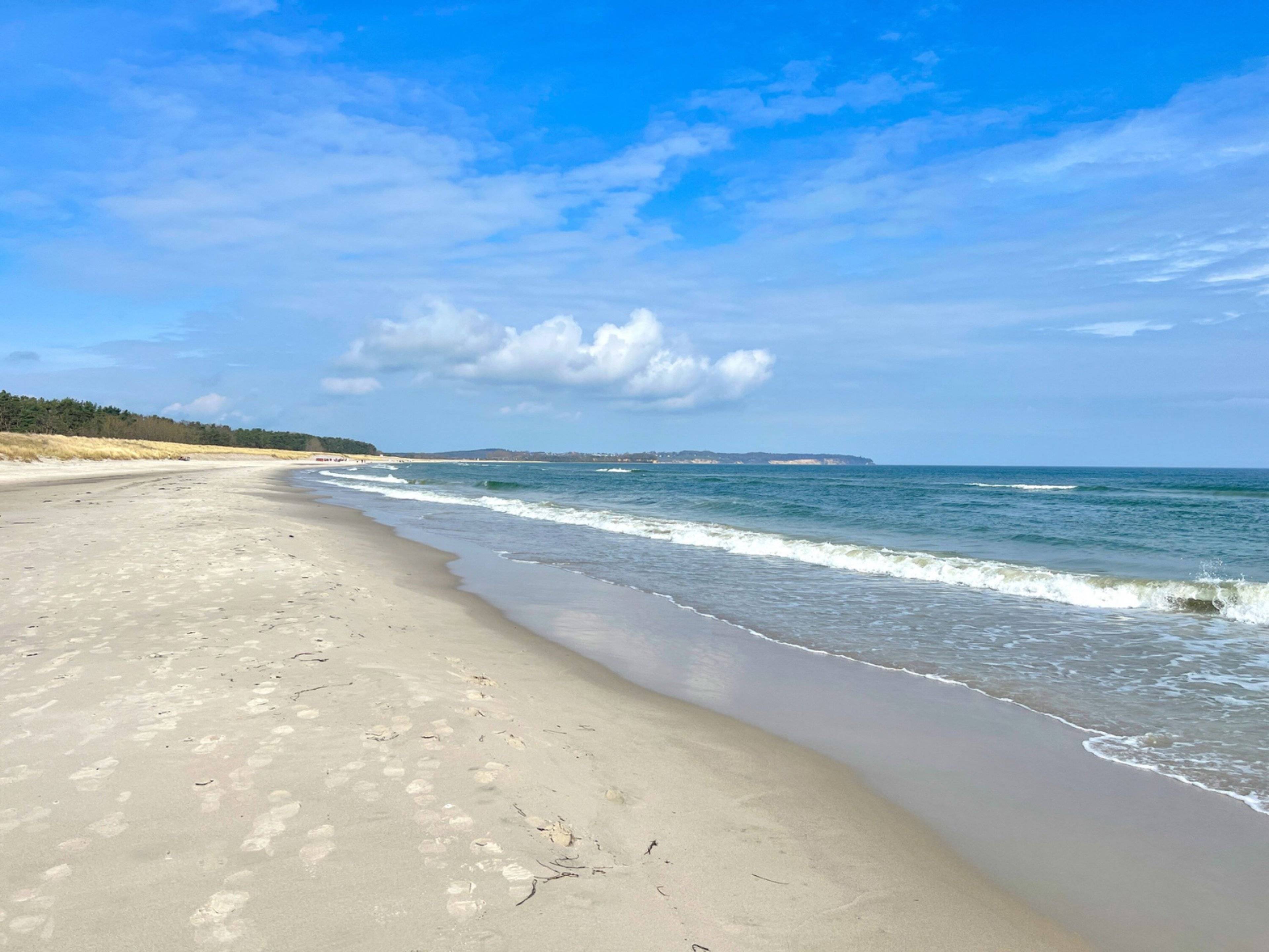 Traumhafter Sandstrand auf der Halbinsel Mönchgut