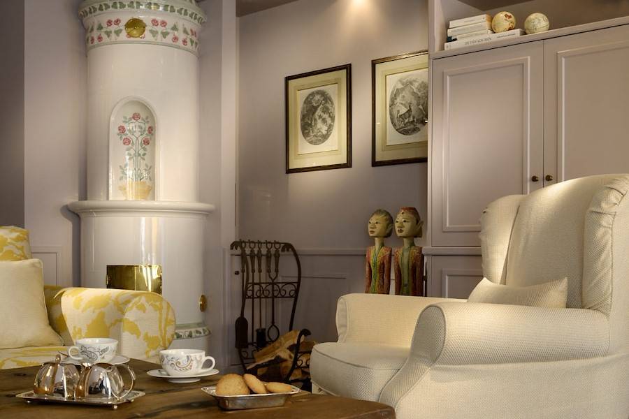 Ein stilvolles und gemütliches Ambiente lädt zum Erholen ein.