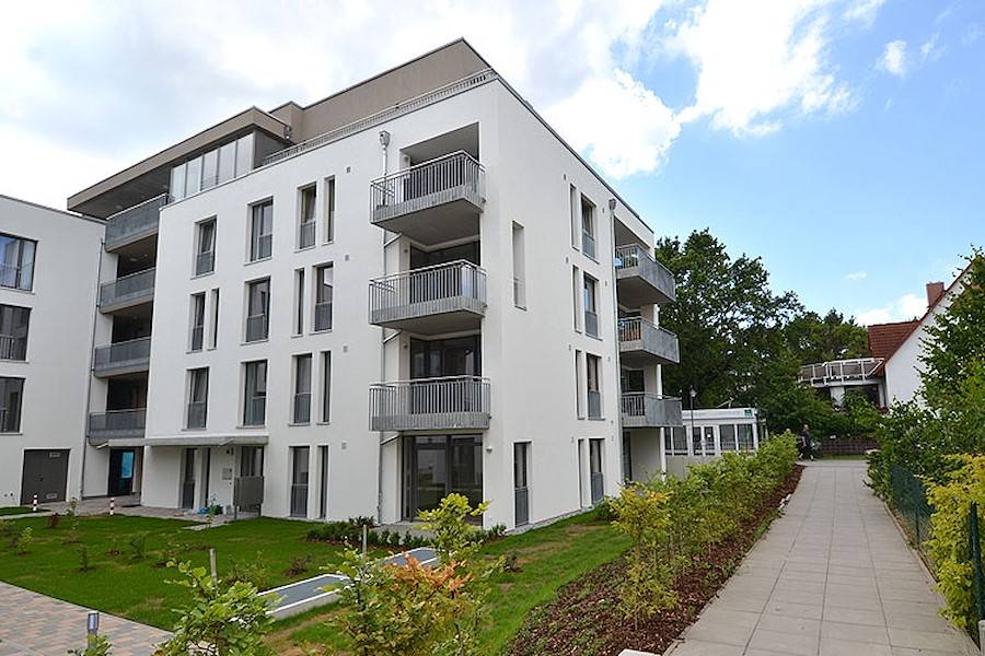 Die gepflegte Anlage des Hauses