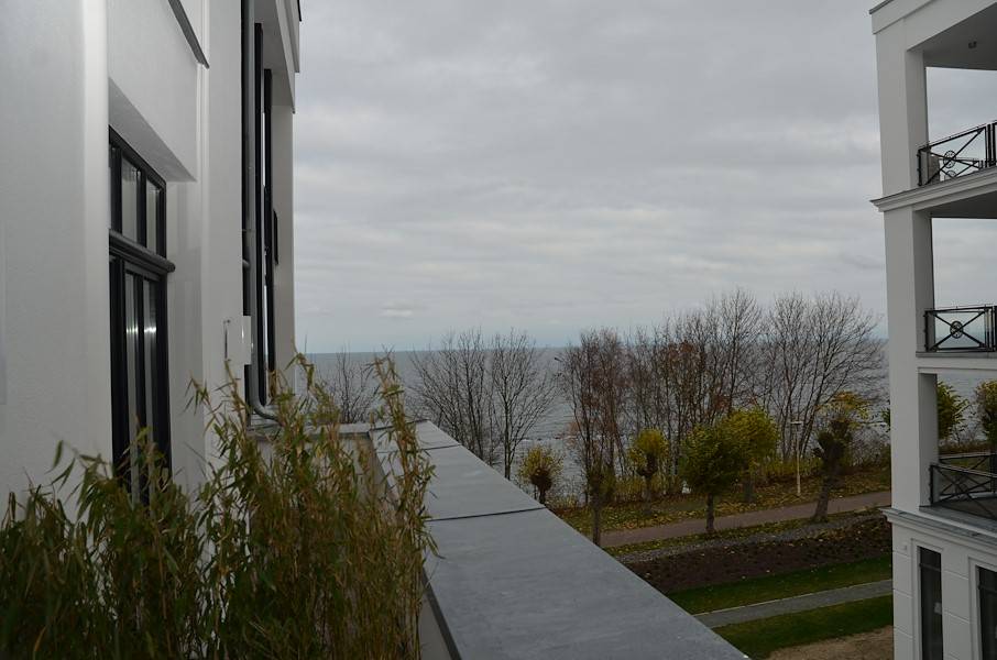 Ein toller Ausblick vom Balkon auf die Weiten des Meeres.