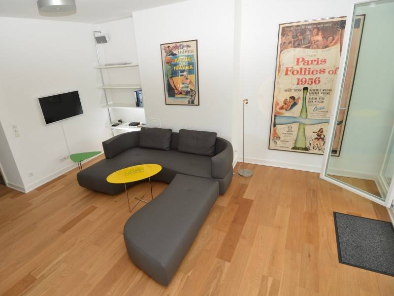 Es erwartet Sie ein helles und modernes Ambiente mit hochwertigen Einrichtungsgegenständen.