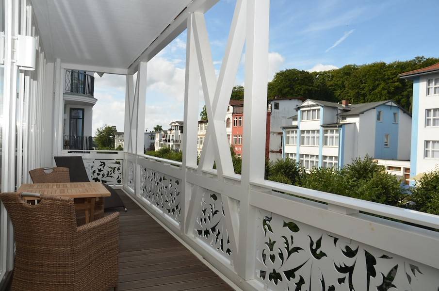 Der Blick vom Balkon auf die wunderbare Wilhelmstraße in Sellin