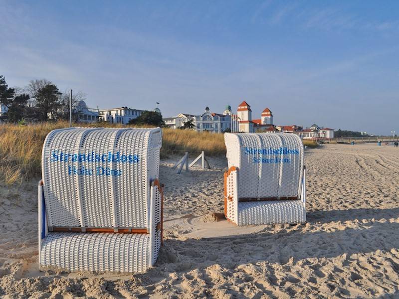 Am Badestrand erwartet Sie Ihr persönlicher Strandkorb.