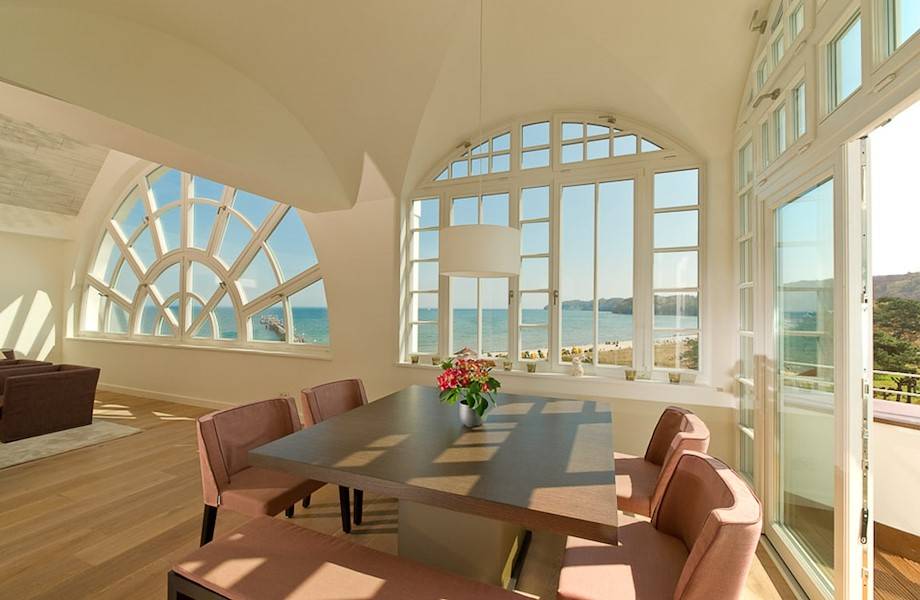 Traumhafter Ausblick auf die Ostsee sogar vom Esstisch
