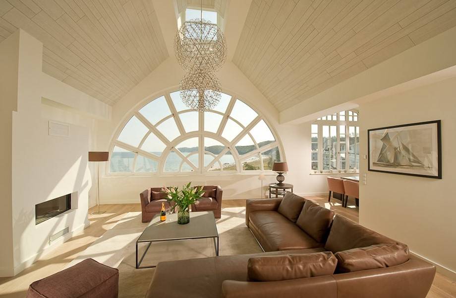 Ein Domizil für alle Jahreszeiten, dank Kamin, Fußbodenheizung und Klimaanlage
