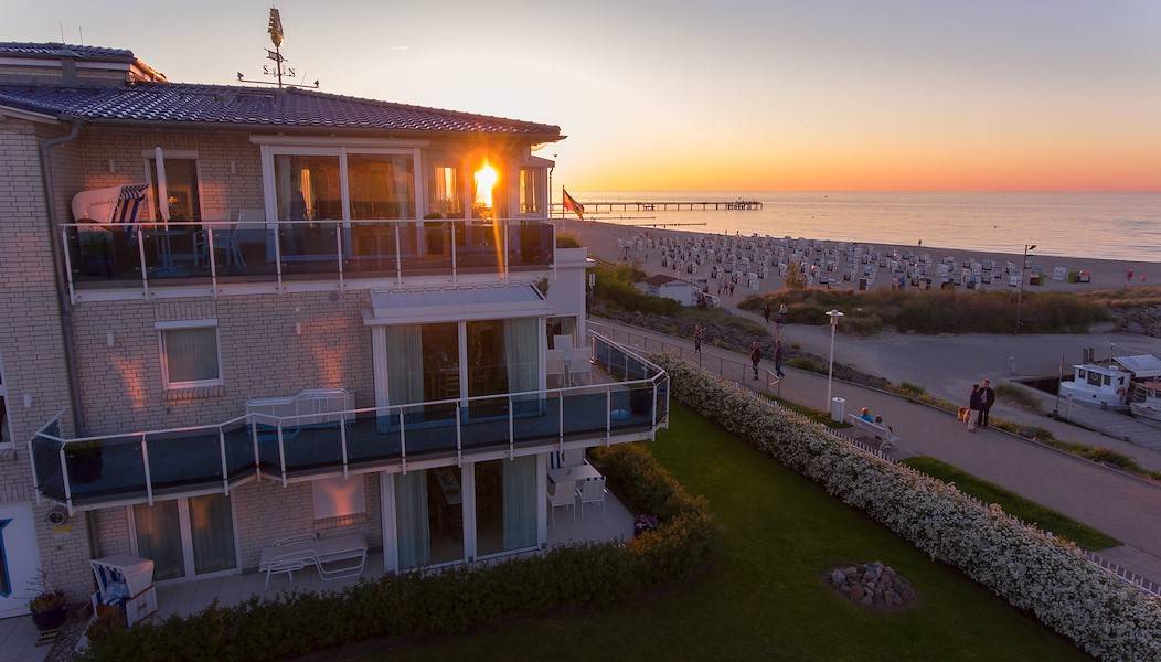 Die Sonnenuntergänge vor der Villa bleiben in ewiger Erinnerung.