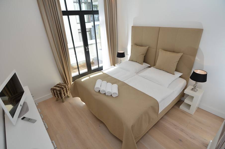 In dem Schlafzimmer steht ein eigener Flatscreen zur Verfügung
