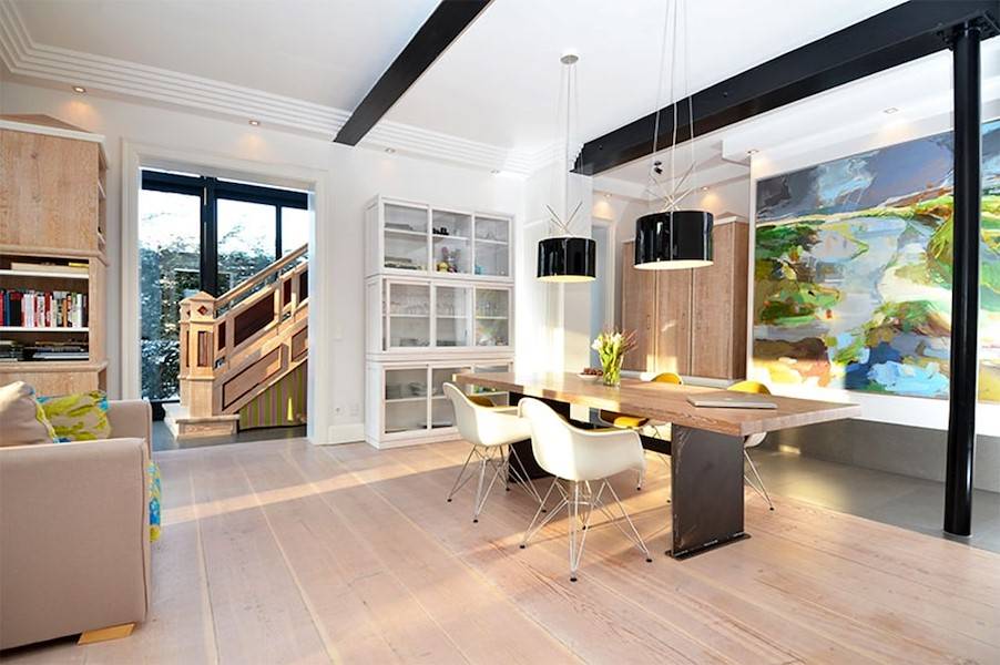 Ein großzügiges Esszimmer ist Garant für einen gemütlichen Abend in besonderer Atmosphäre.