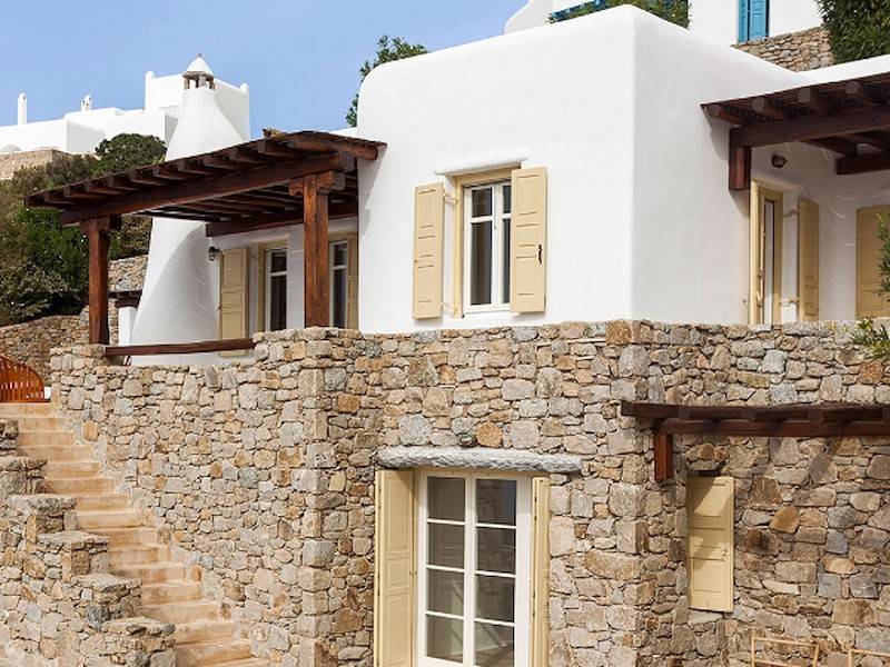 Die Villa in klassisch mykonischer Architektur verfügt über 190 m² Wohnfläche.