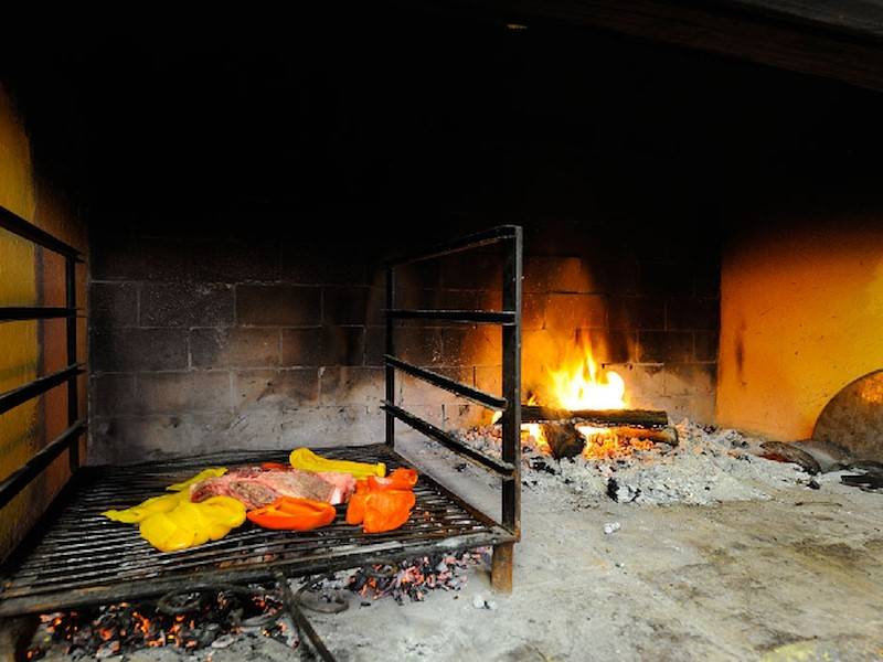 Mediterranes Gemüse oder auch Fleisch gelingt hier besonders gut.