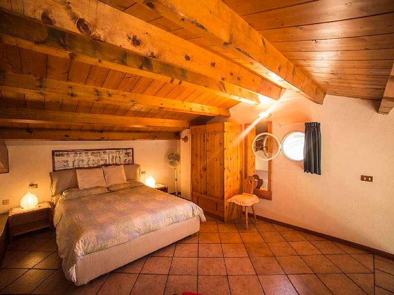 Das gemütliche Doppelbett in der Schlafgalerie