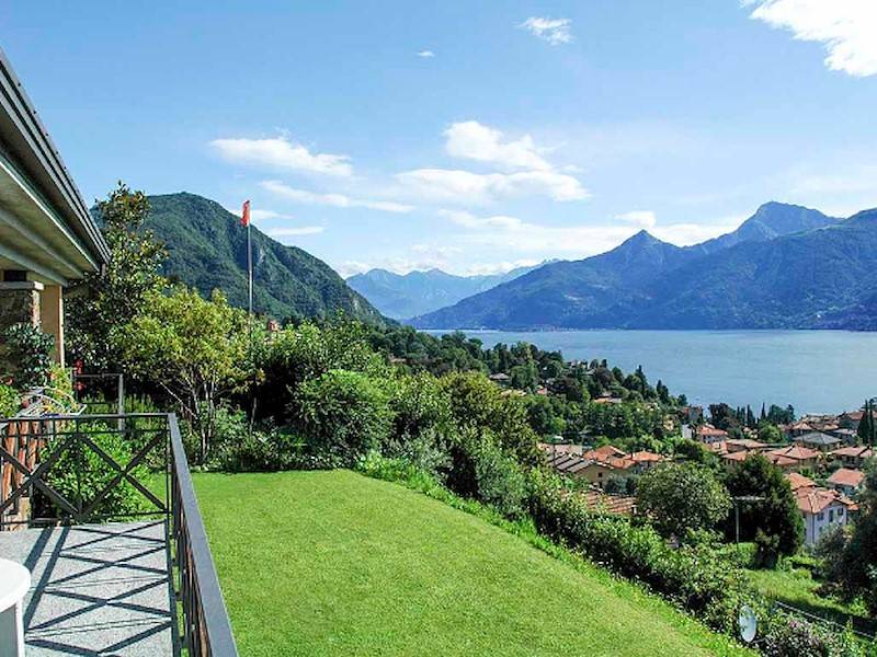 Der Balkon mit traumhaftem Seeblick