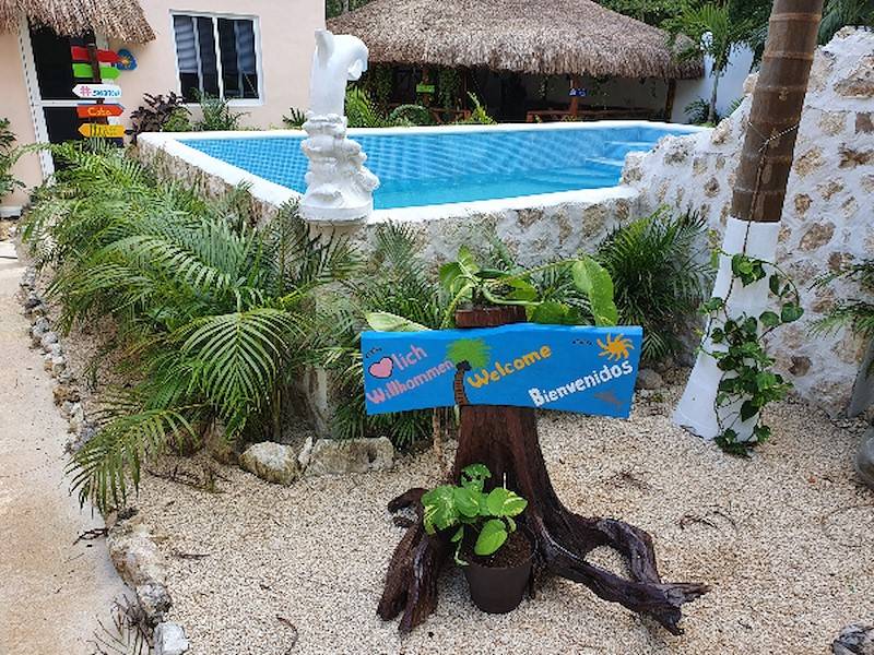 der Eingang zu beiden Palapa Häusern